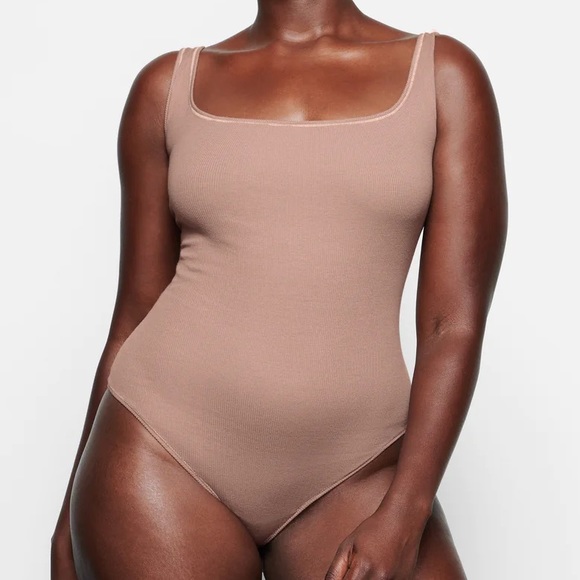 SKIMS COTTON RIB BODYSUIT Umber - Picture 2 of 6